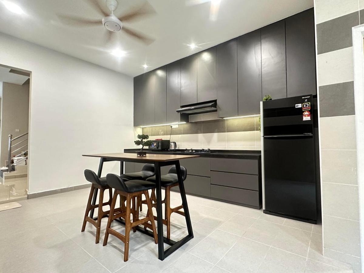 《Untitled Homestay》Sitiawan Exterior photo