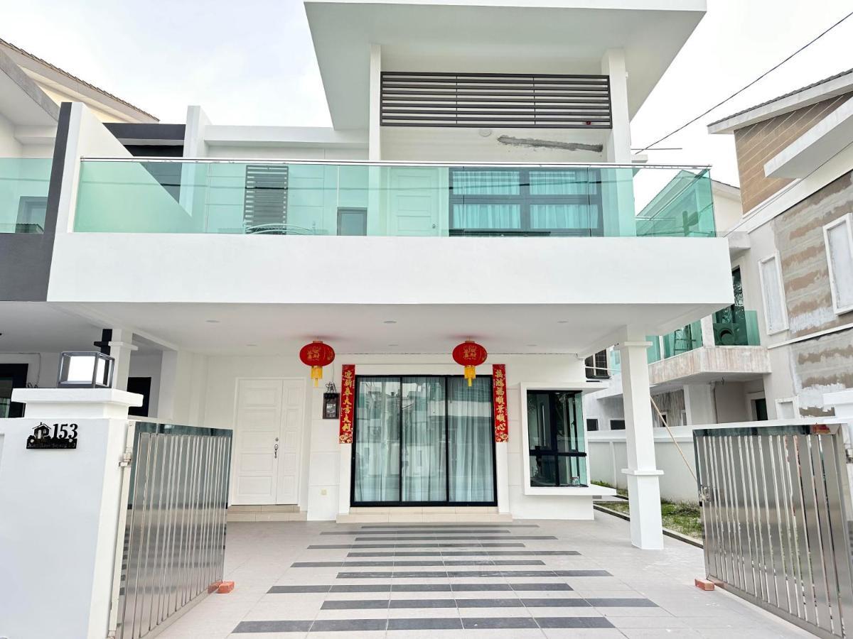 《Untitled Homestay》Sitiawan Exterior photo