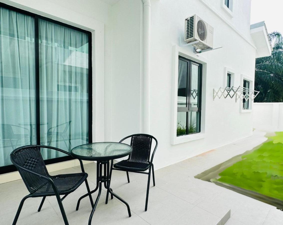 《Untitled Homestay》Sitiawan Exterior photo