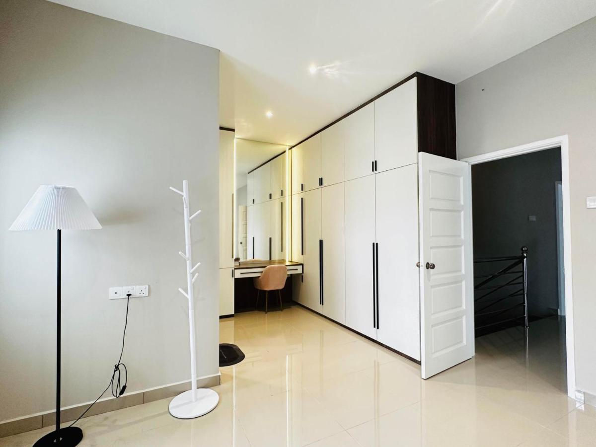 《Untitled Homestay》Sitiawan Exterior photo